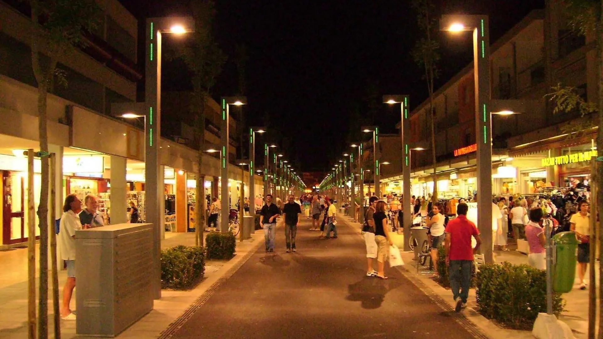 Comfortable Flat In A Excellent Location - Beahost Bibione Italy